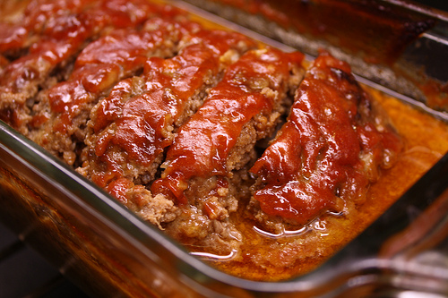http://cullyskitchen.com/simple-meatloaf-recipe